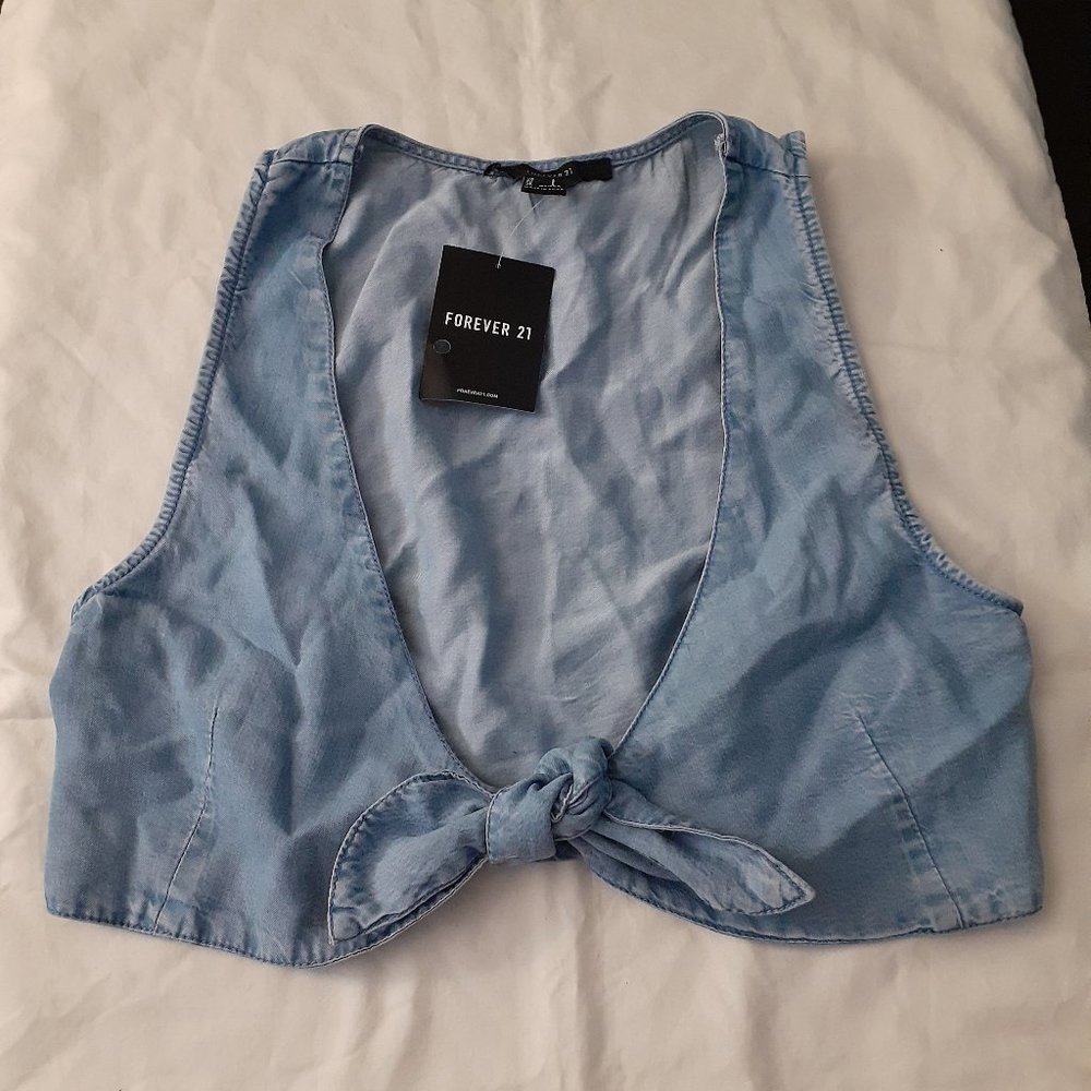 Forever 21 Denim crop top - Size S